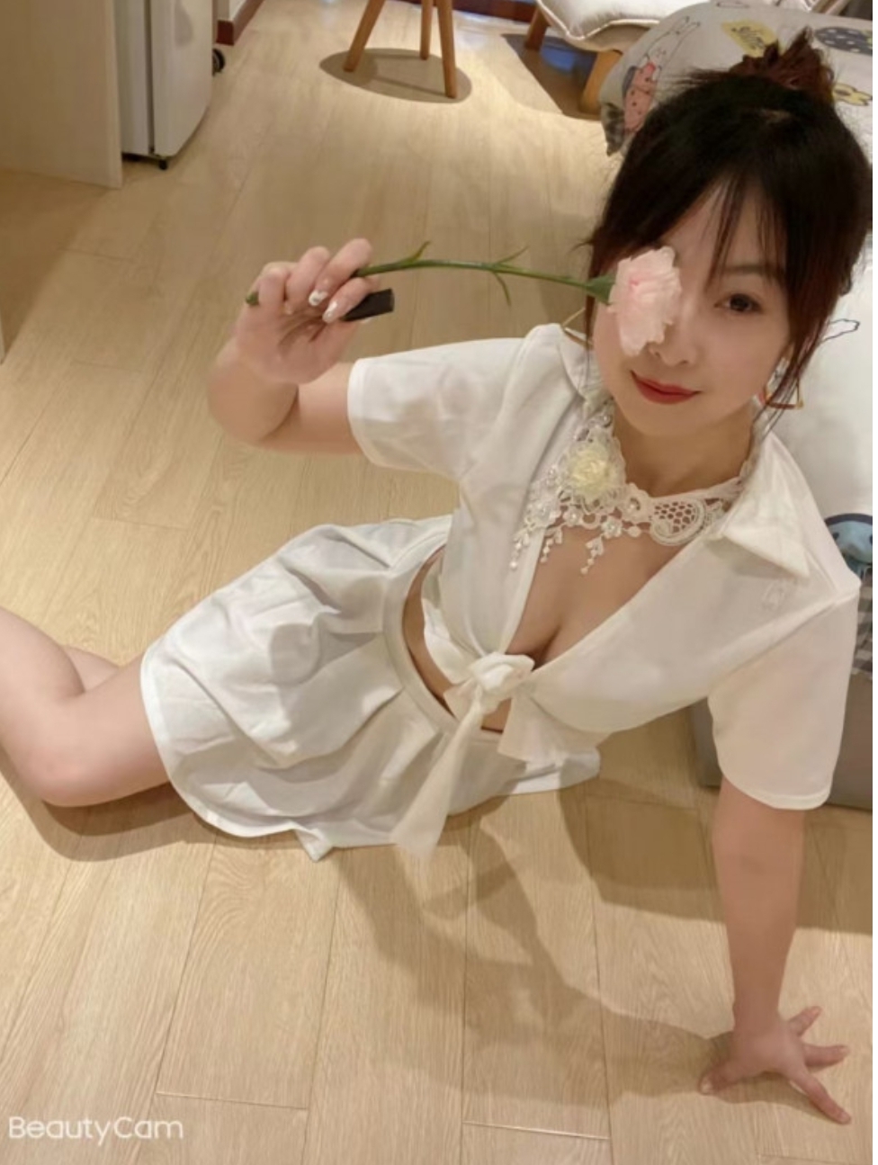 新区漂亮大方的小橘子妹妹